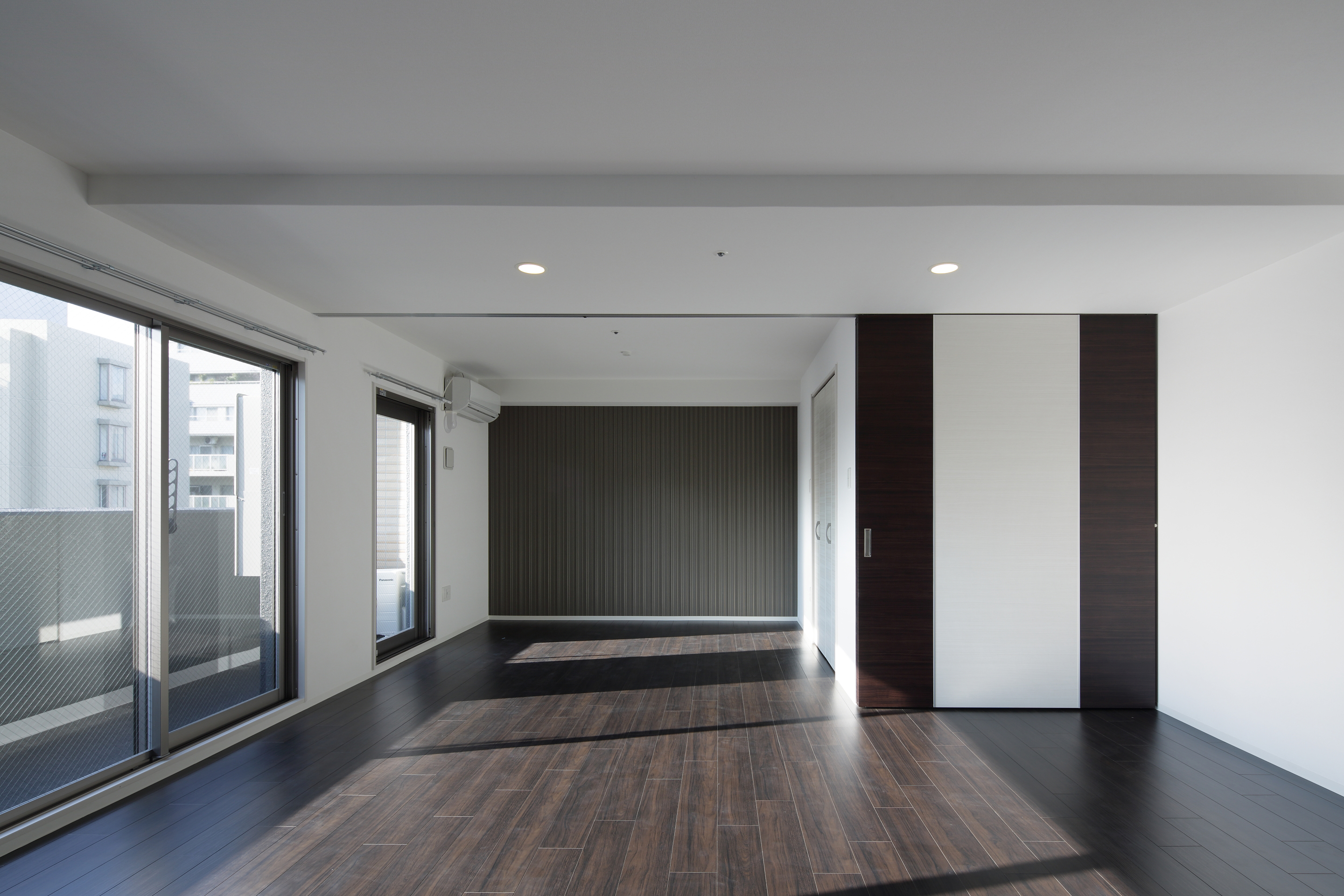 Gallery 50 - 4