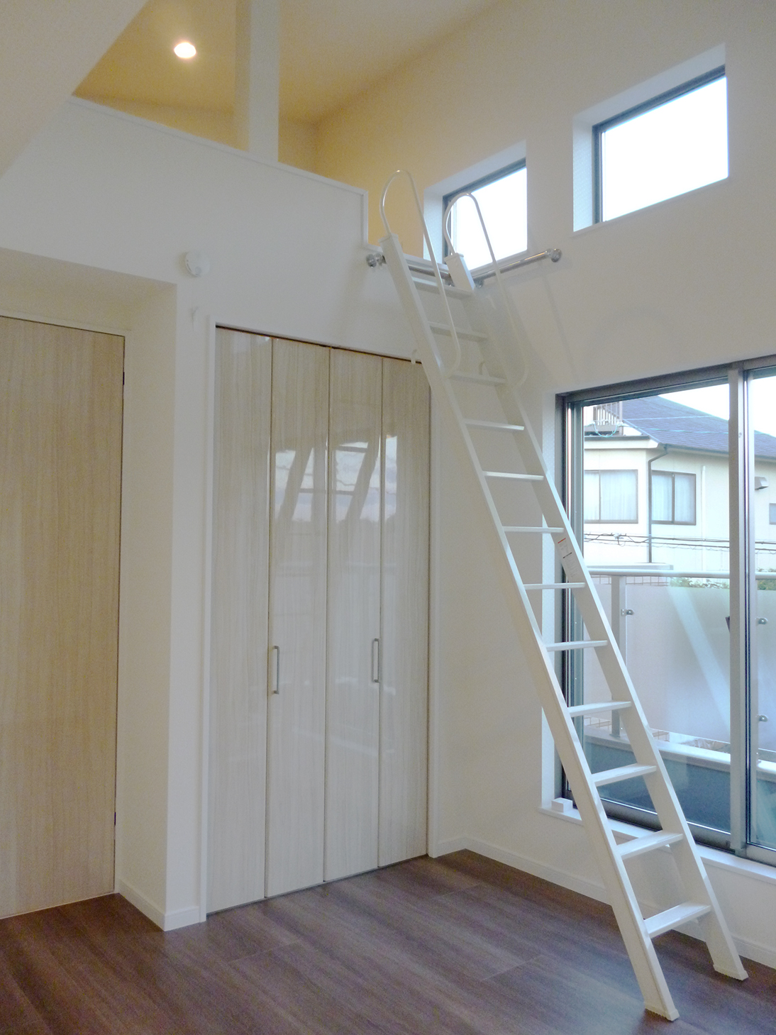 Gallery 02 - 6