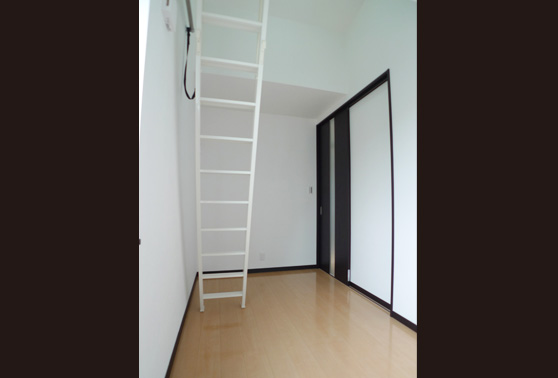 Gallery 04 - 4