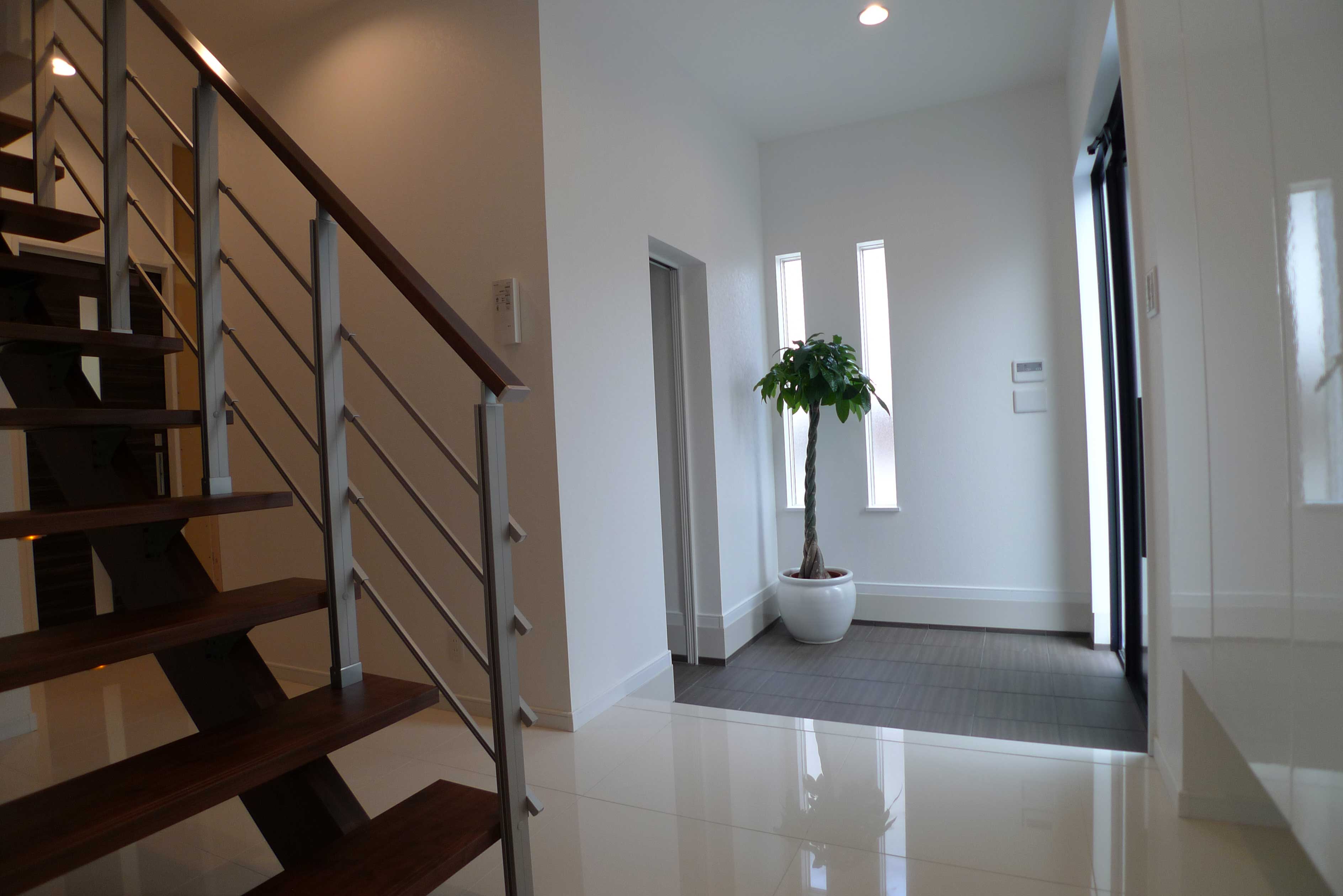 Gallery 05 - 3