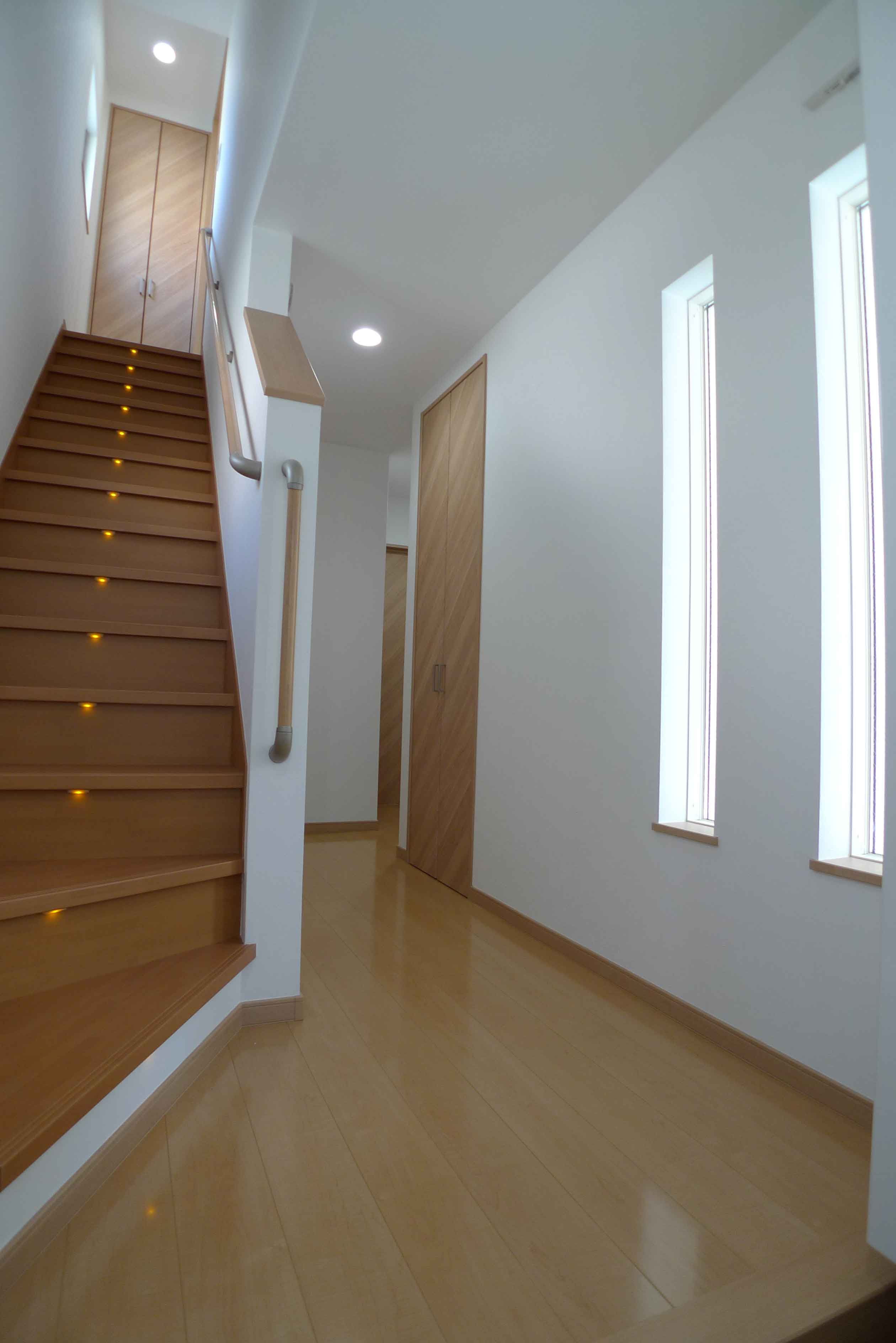 Gallery 10 - 2