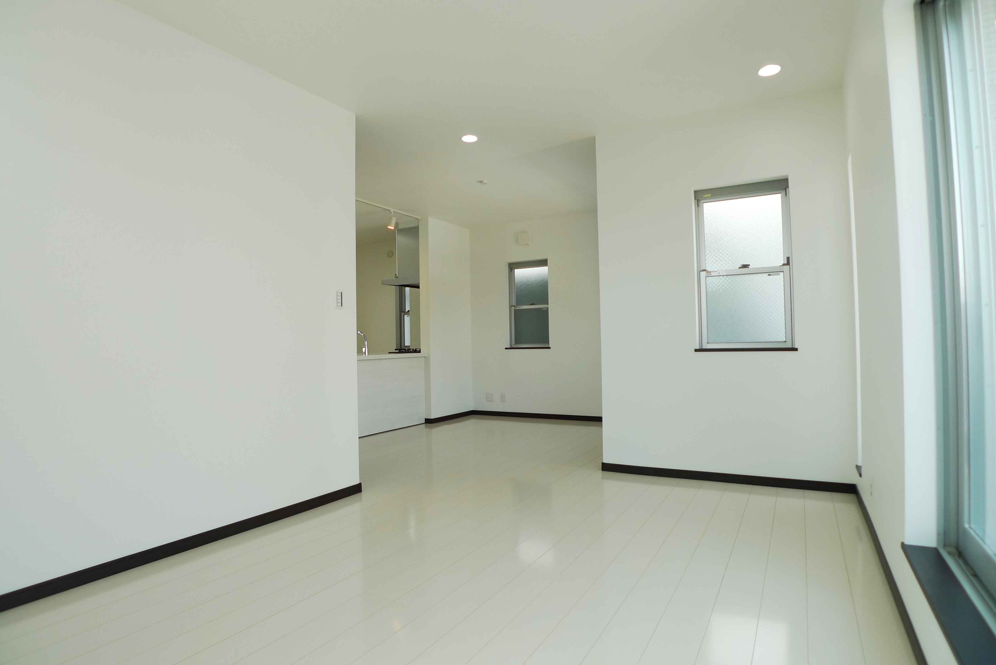 Gallery 12 - 4