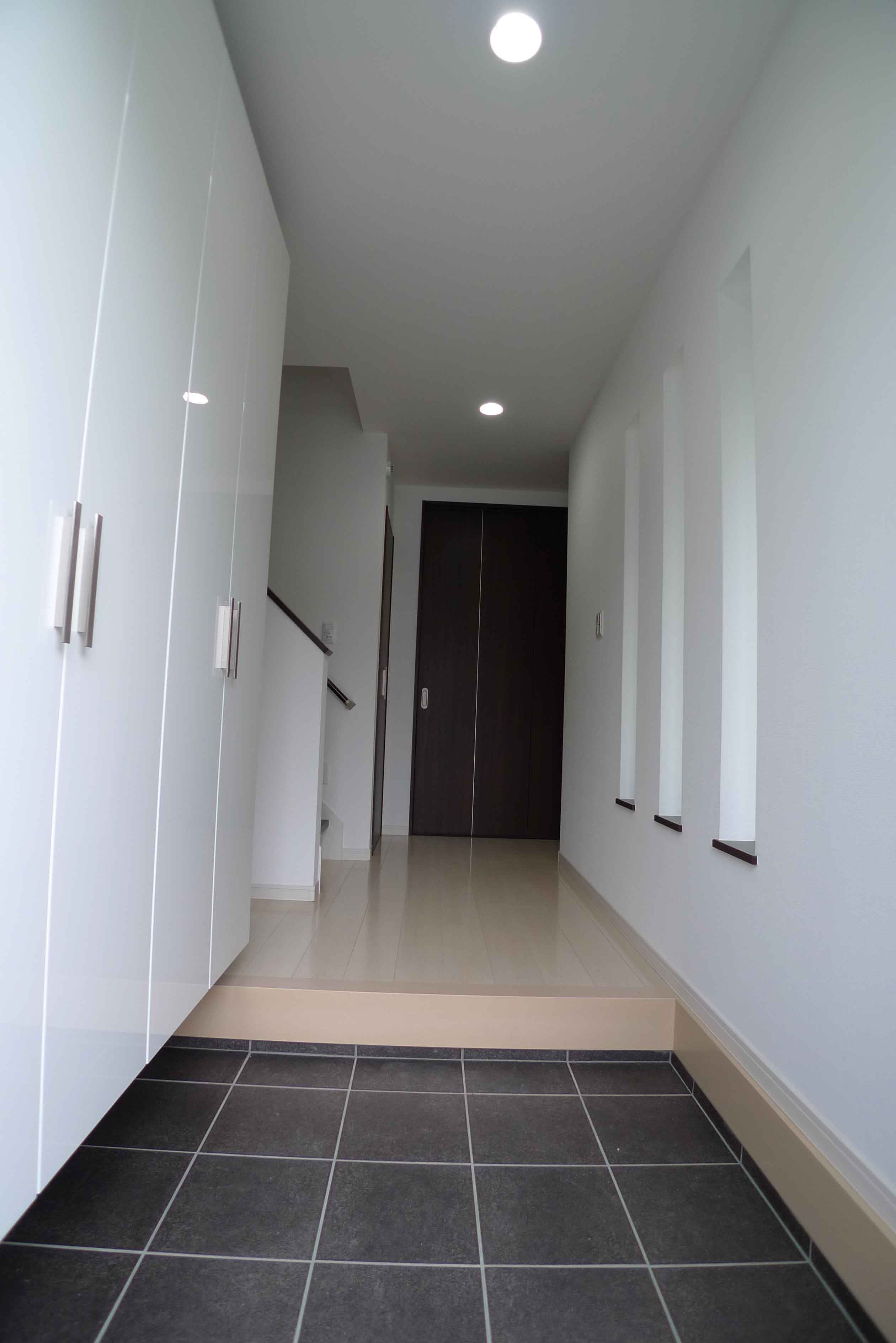 Gallery 18 - 2