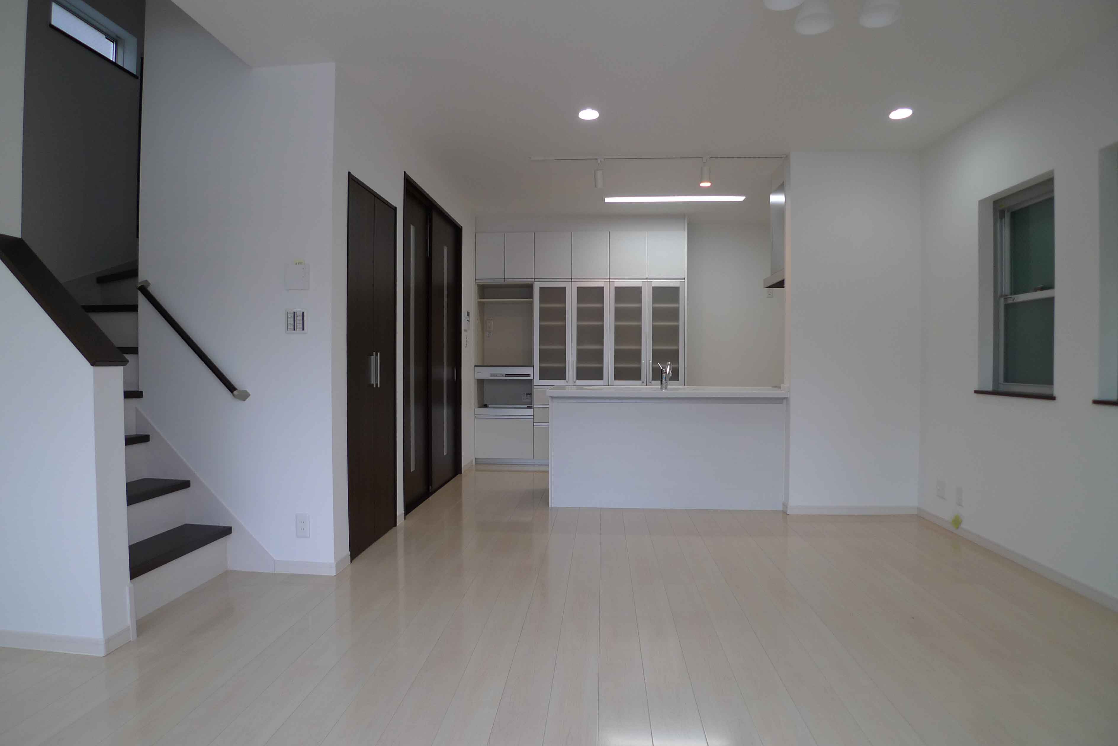 Gallery 18 - 3