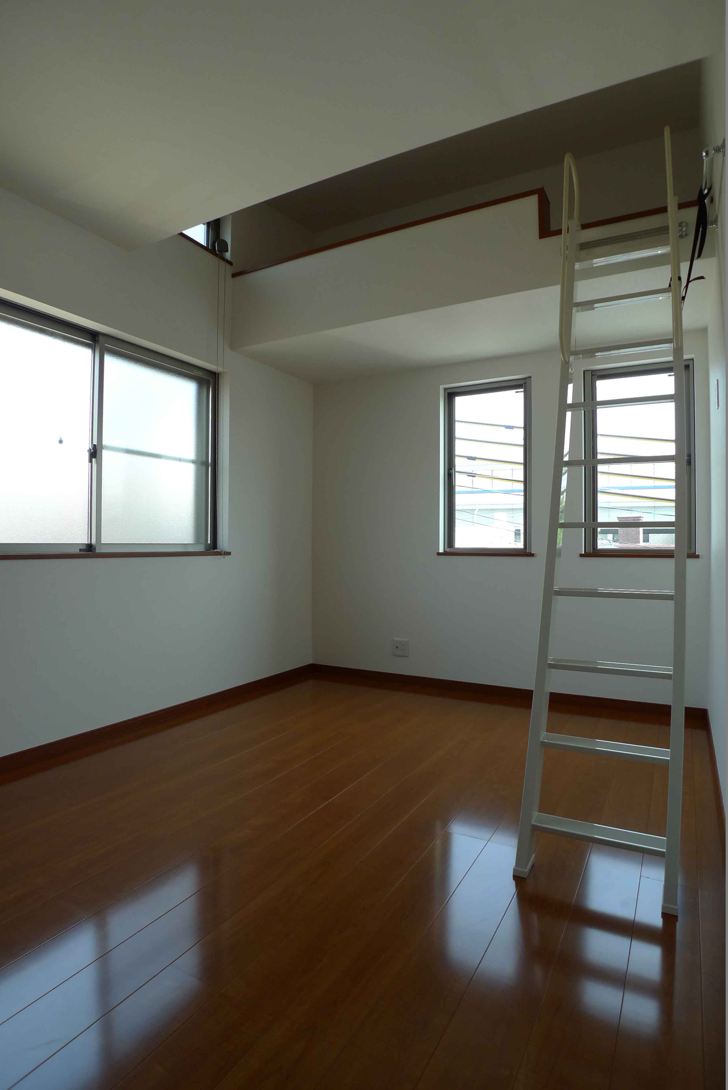 Gallery 19 - 4