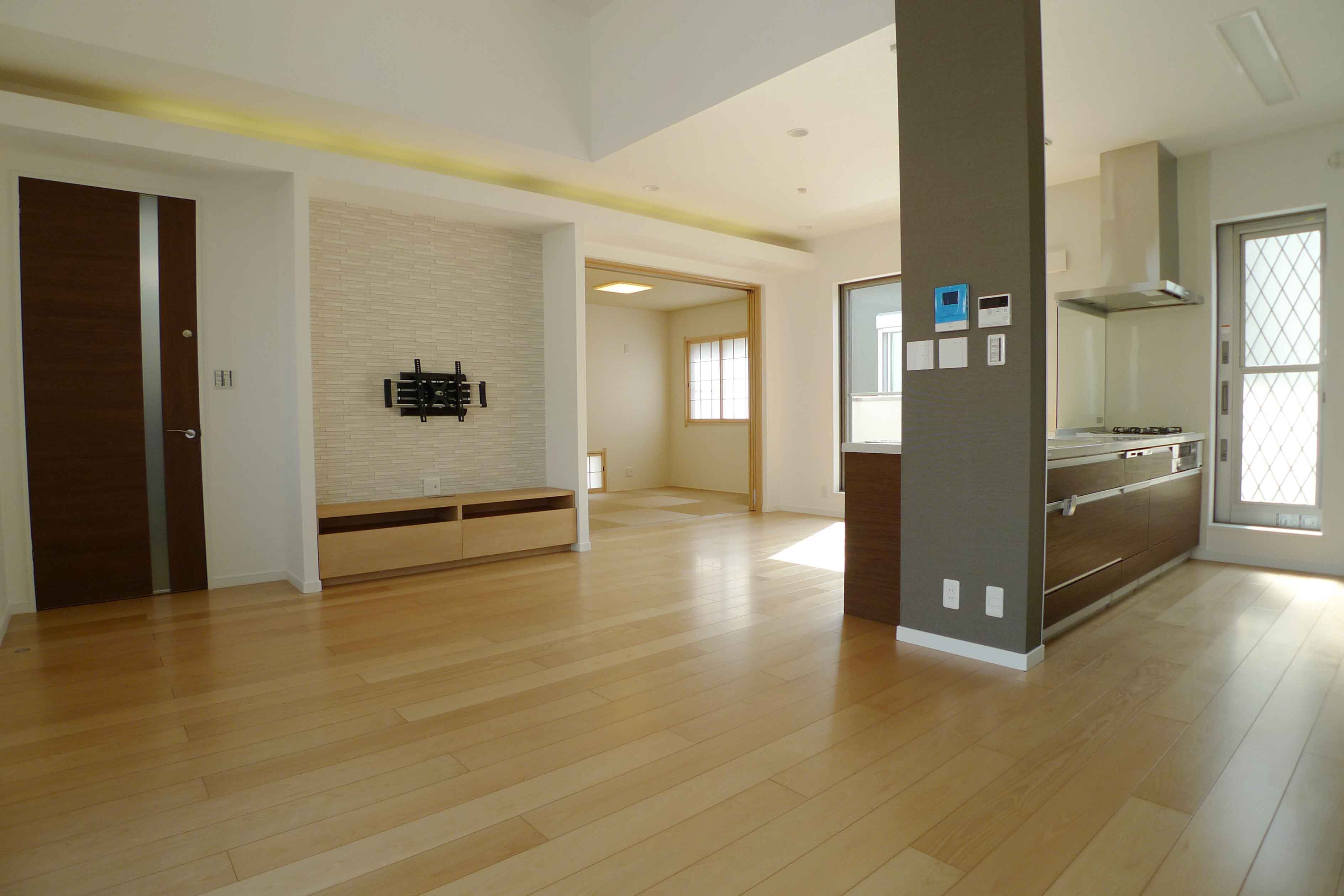 Gallery 21 - 3