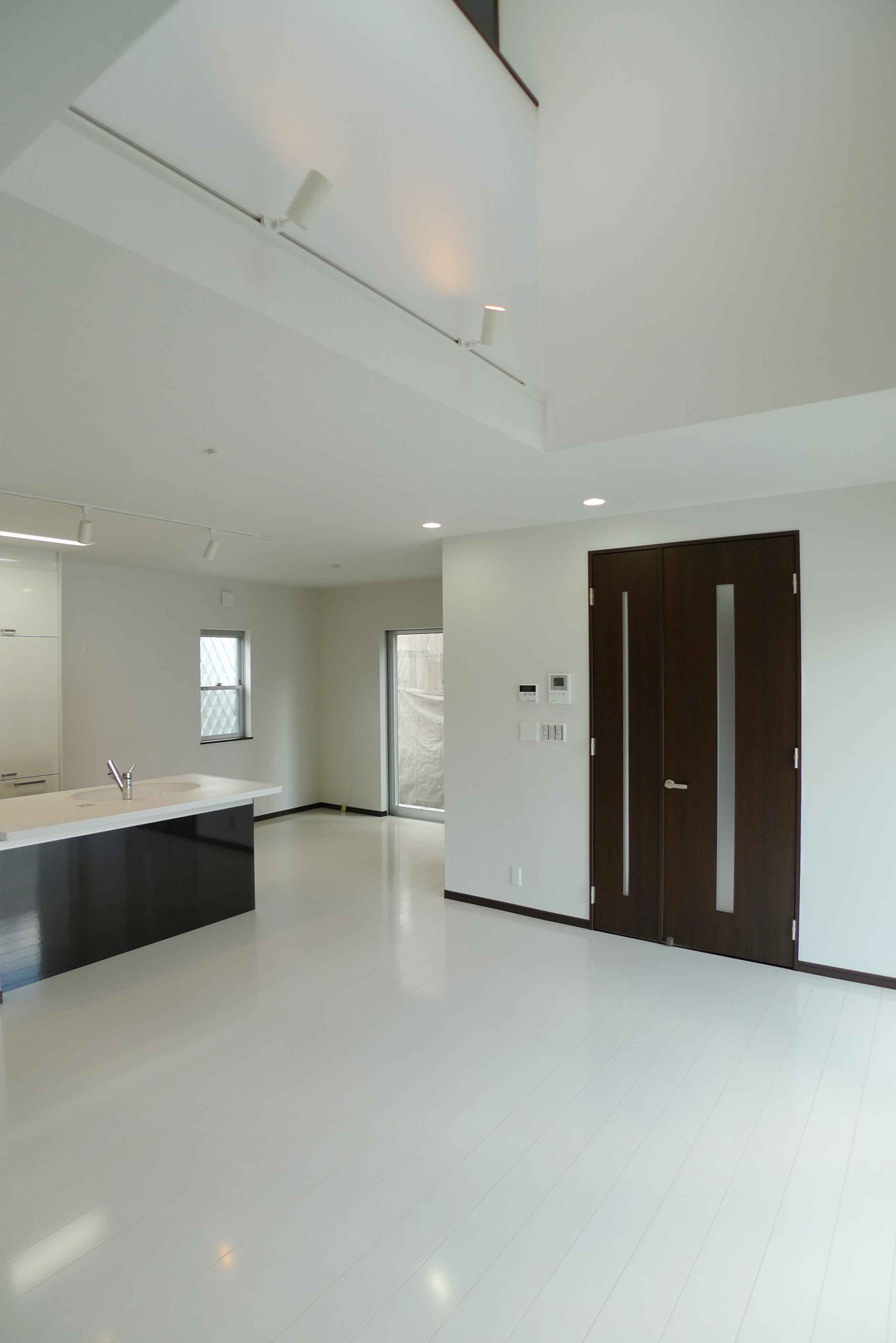 Gallery 22 - 4