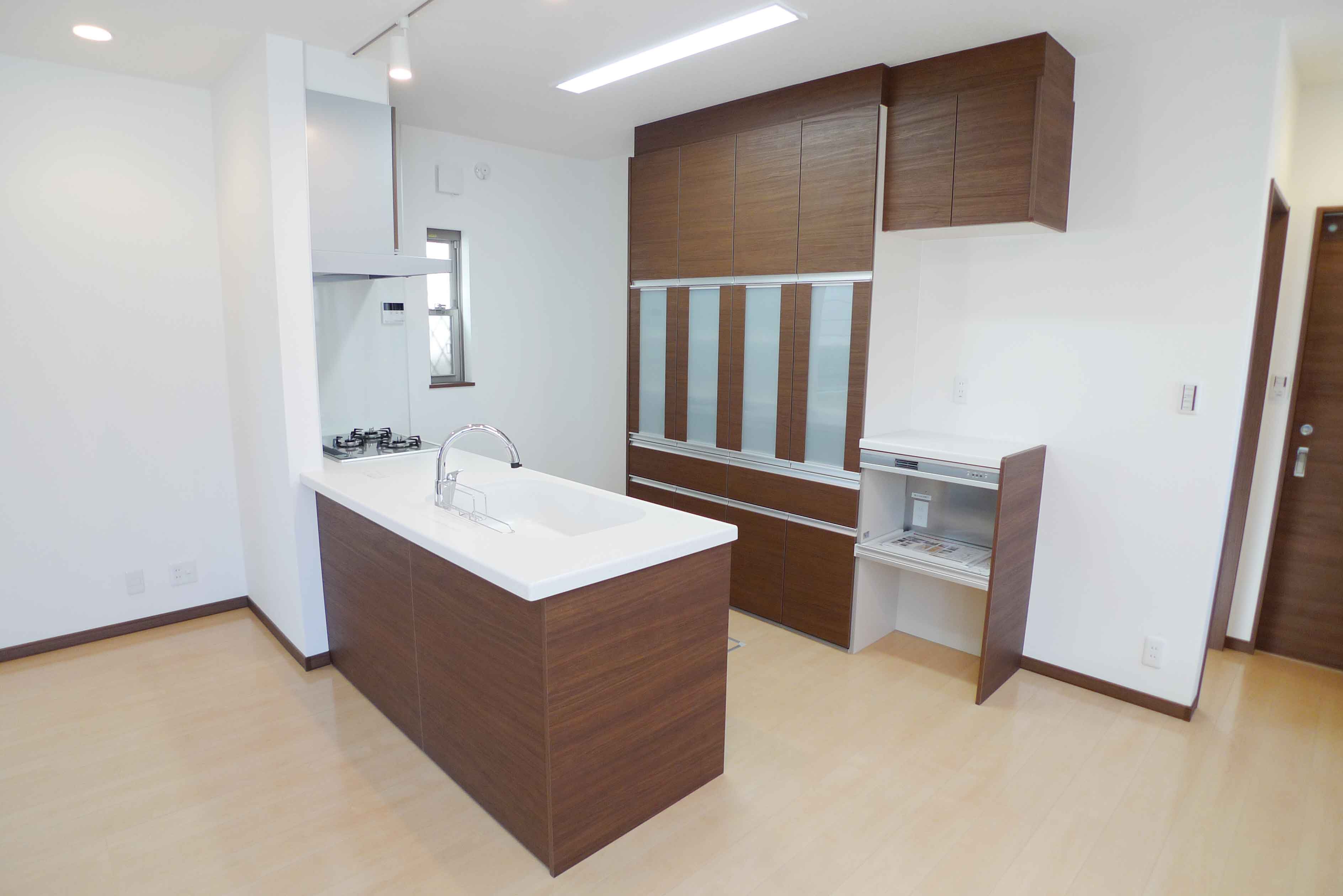 Gallery 23 - 5