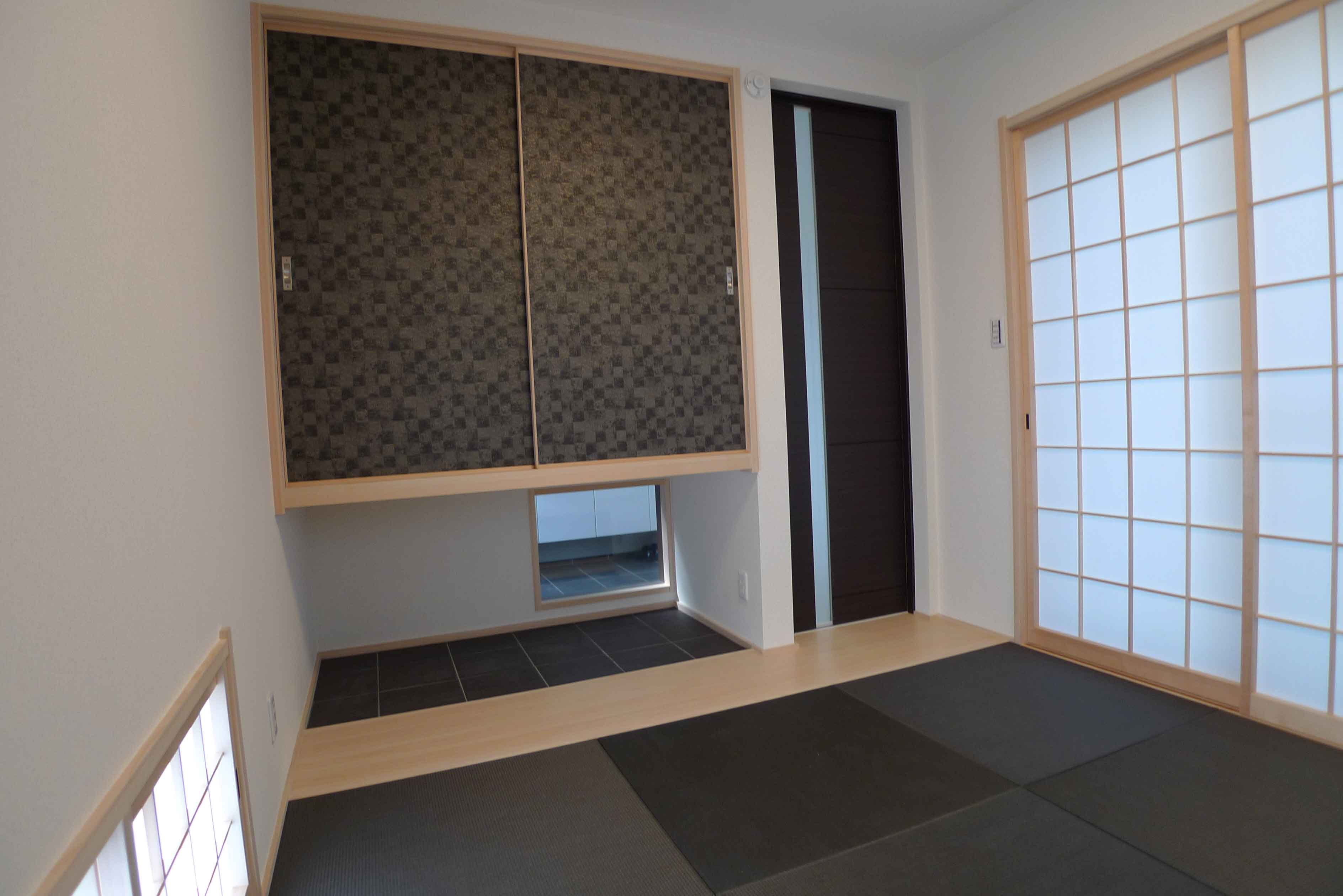 Gallery 24 - 5