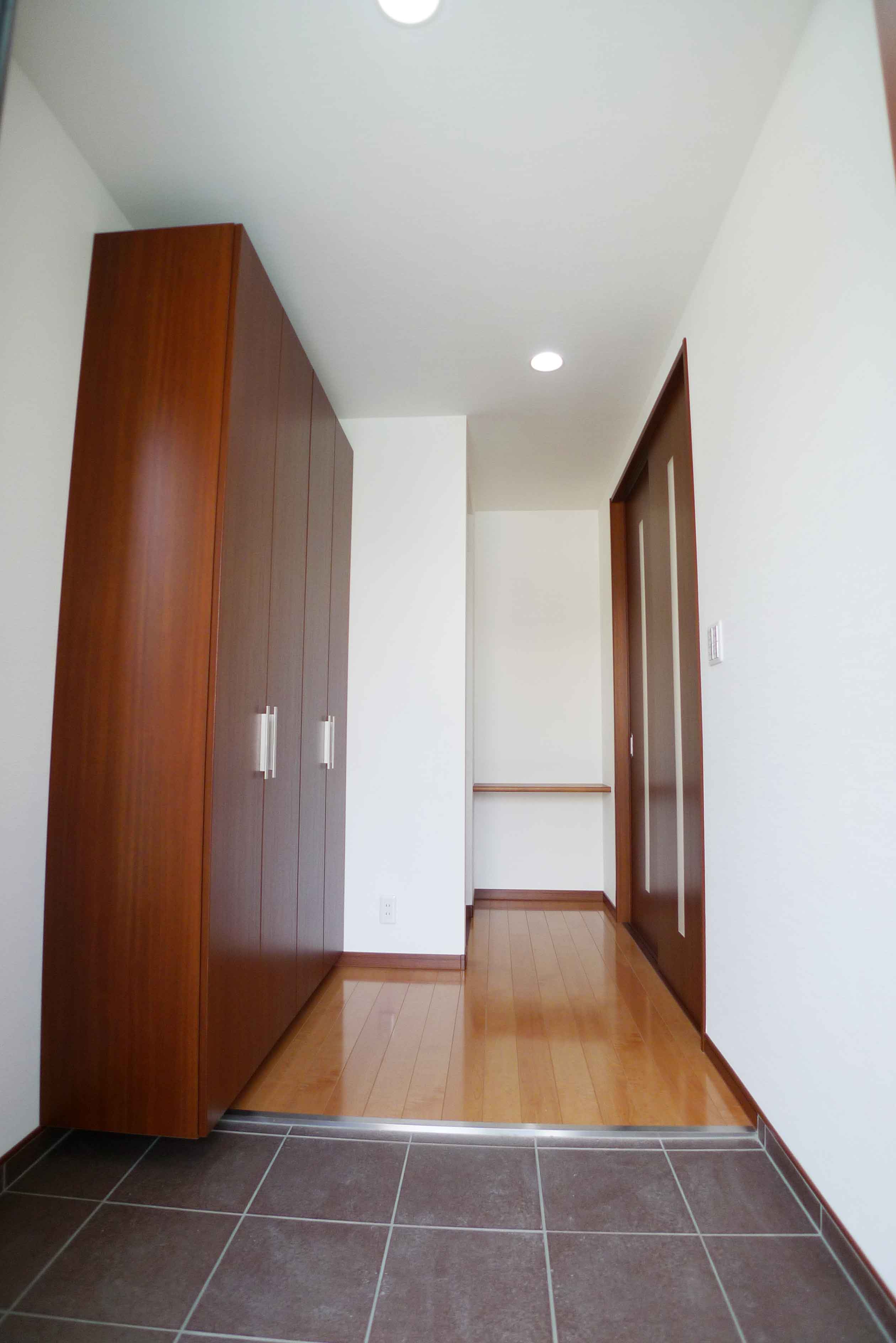 Gallery 25 - 2