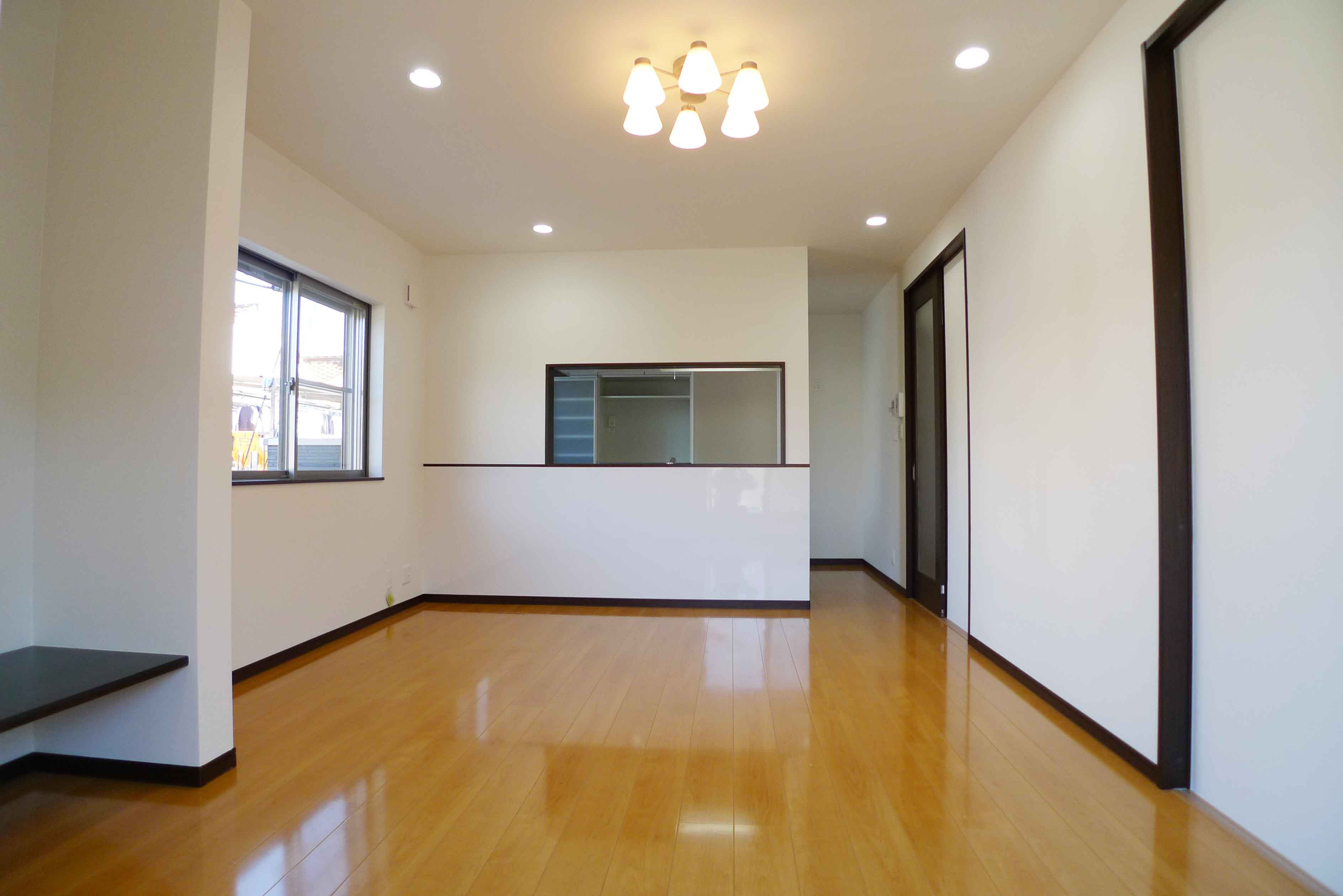Gallery 27 - 4