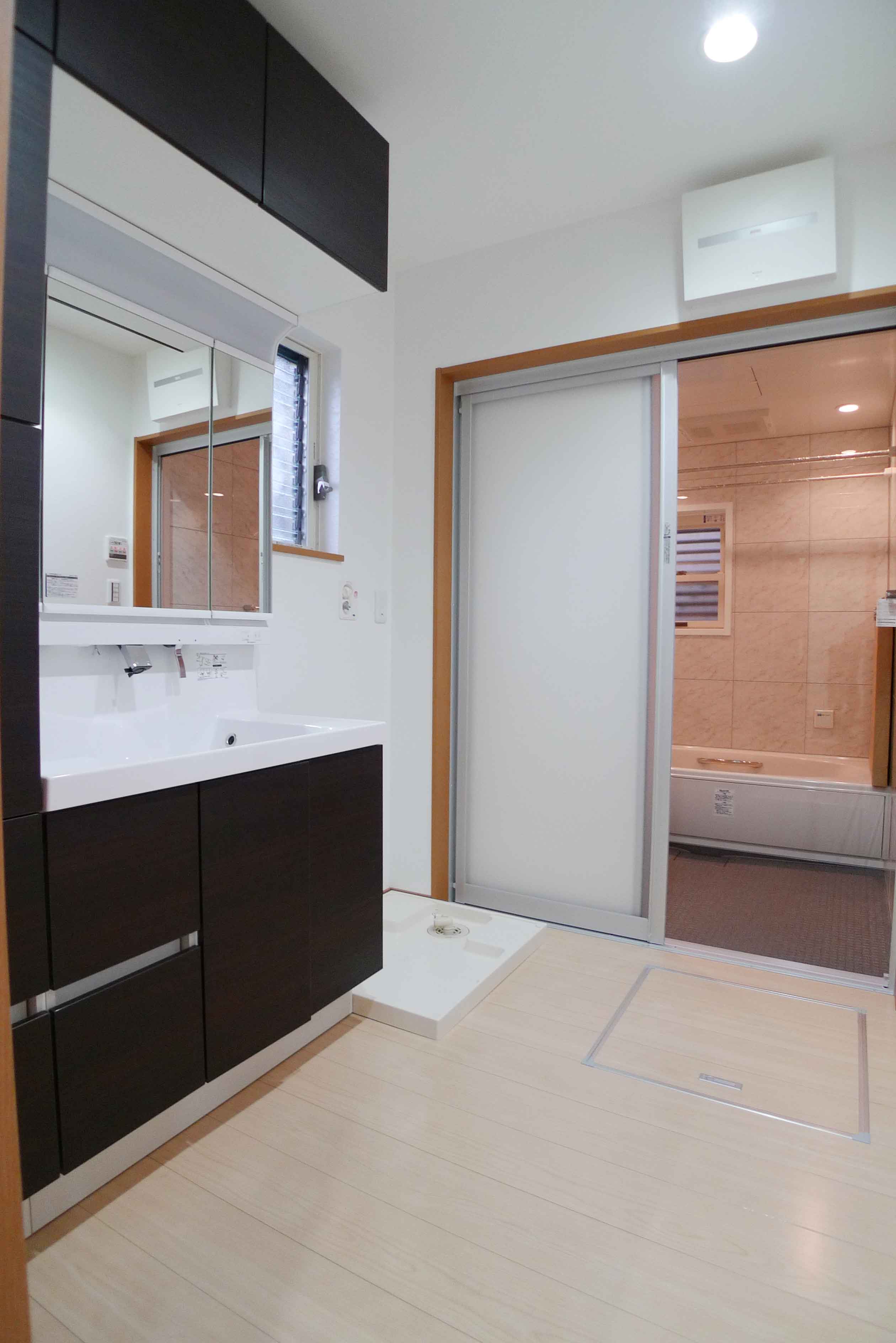Gallery 28 - 4