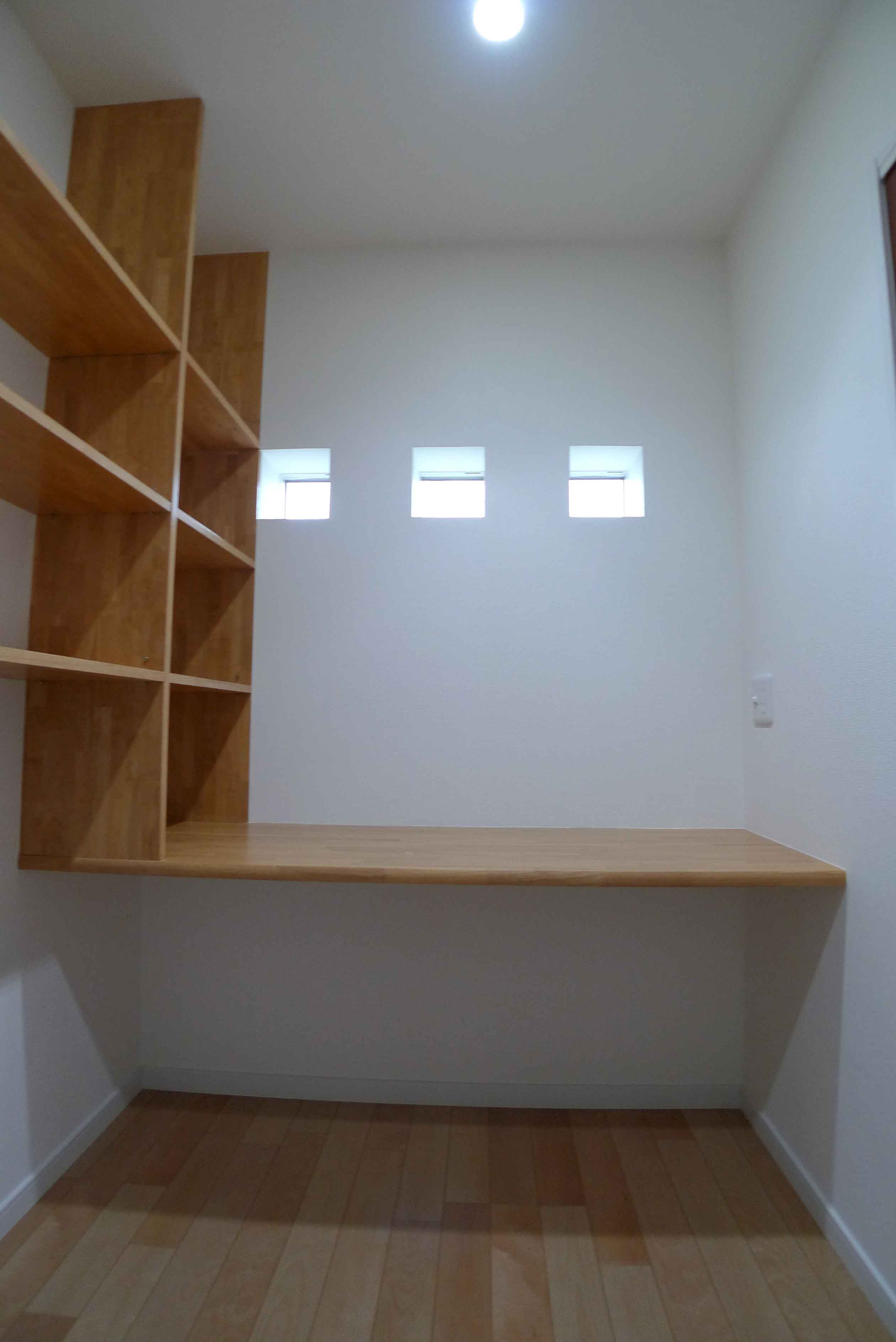 Gallery 31 - 6