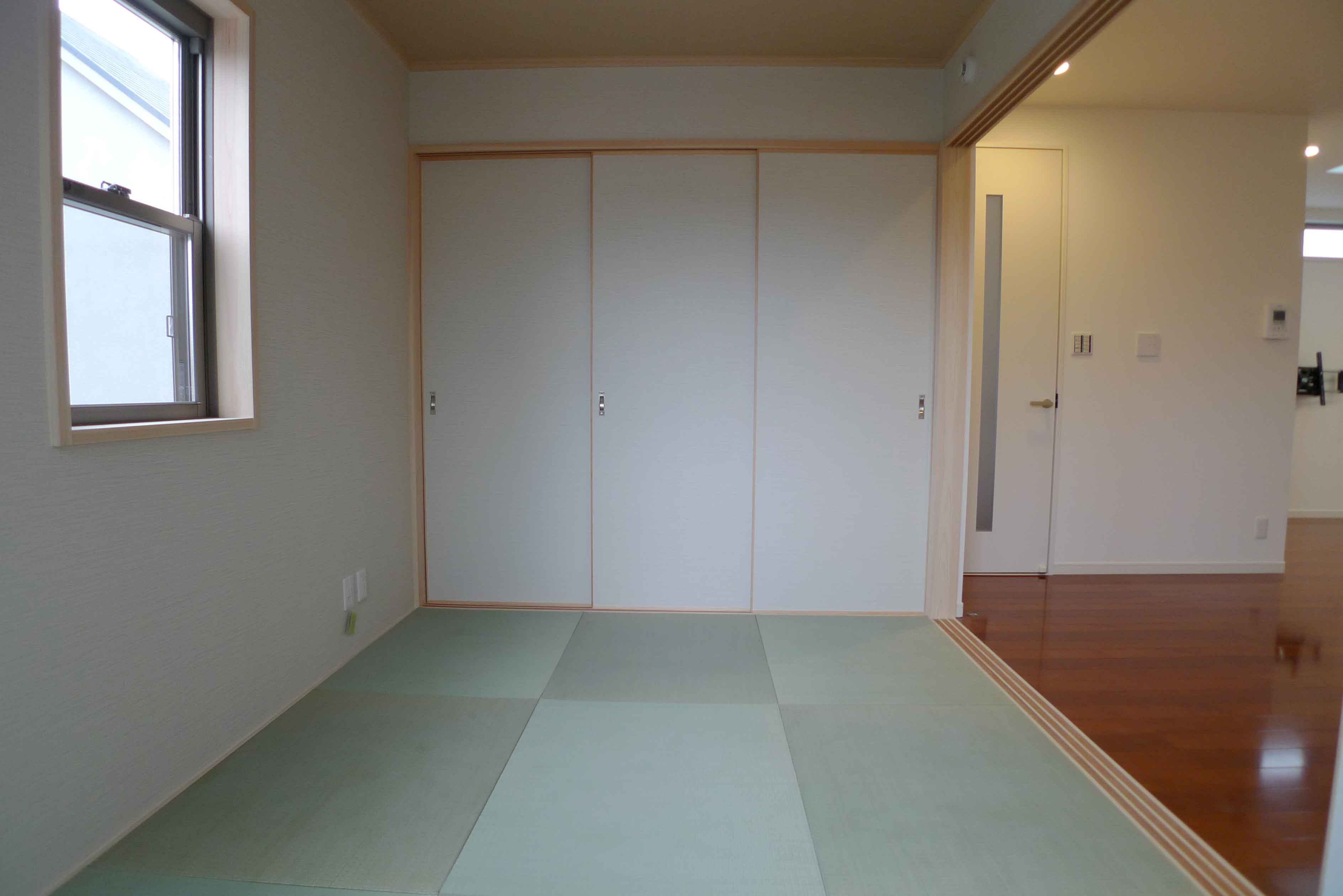 Gallery 37 - 5