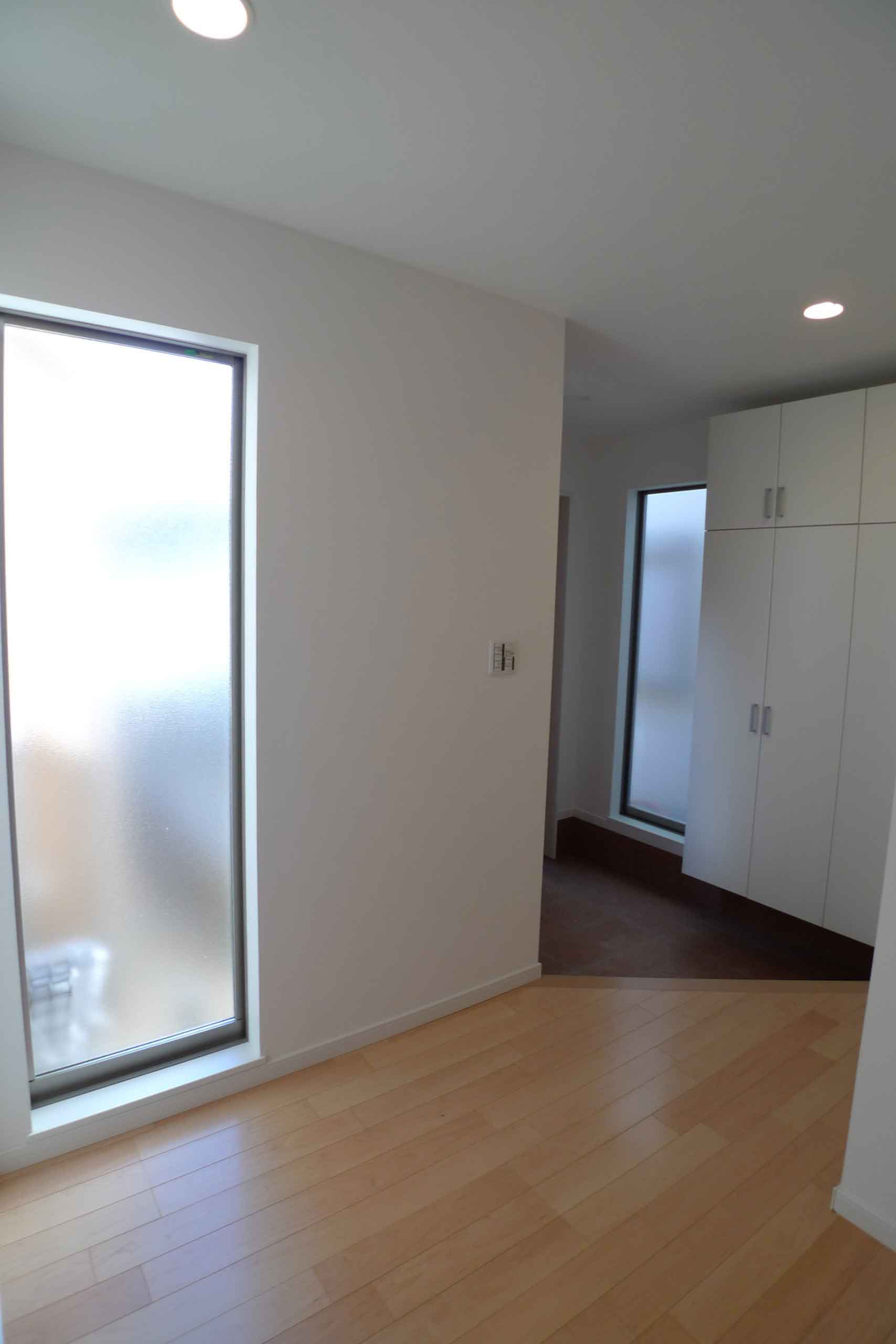 Gallery 40 - 2