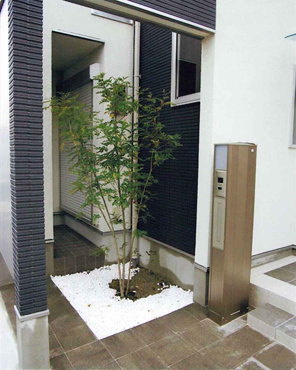 Gallery 42 - 2