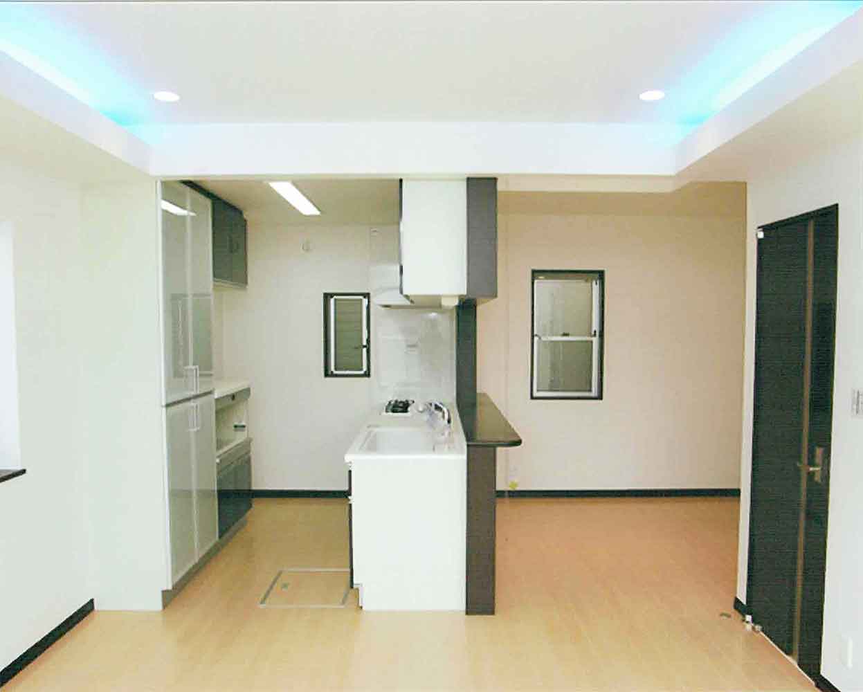 Gallery 42 - 3