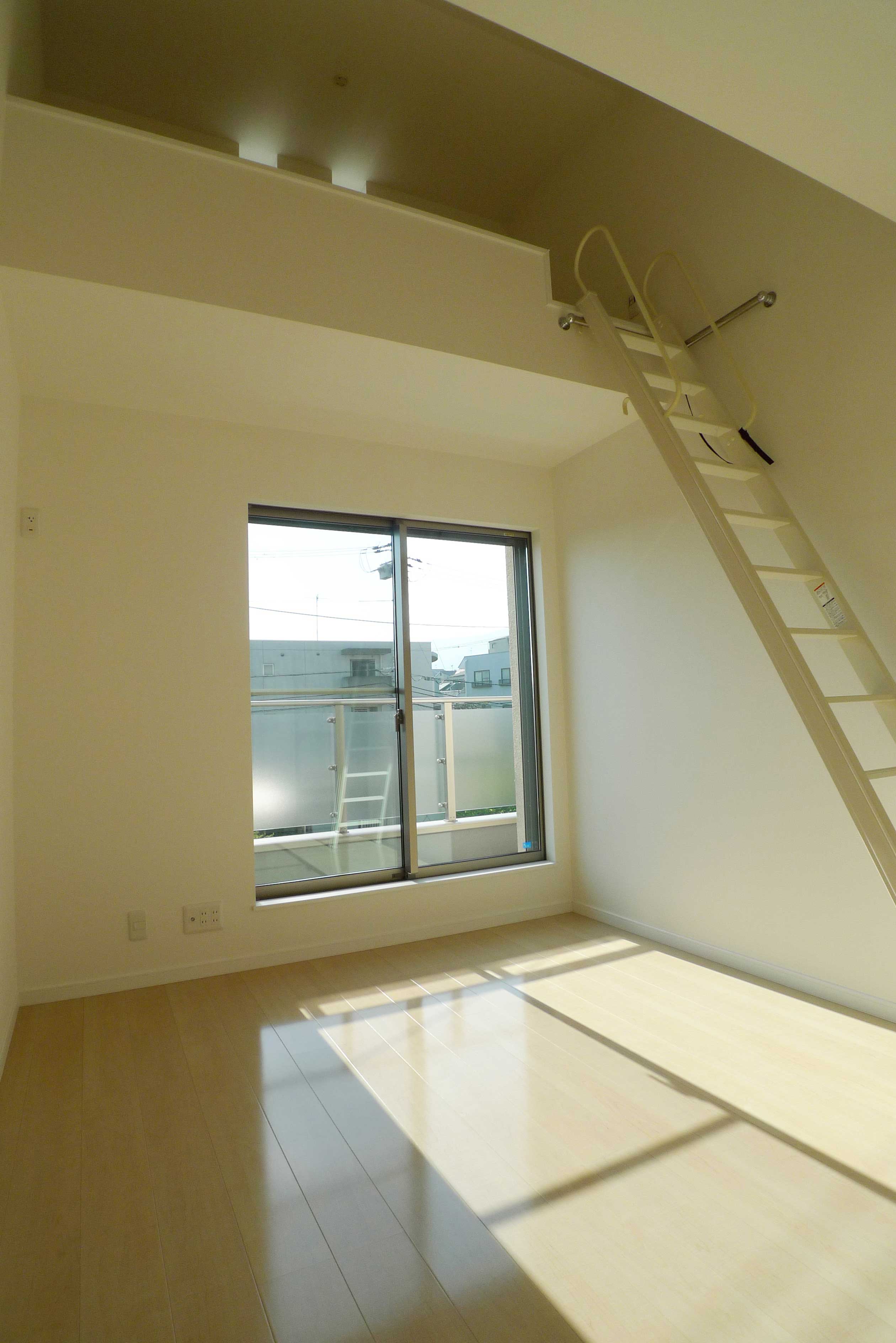 Gallery 57 - 4